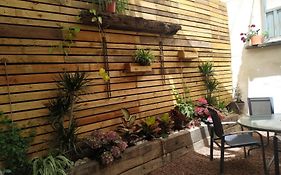 Centrico Apartamento Familiar Con Patio Privado